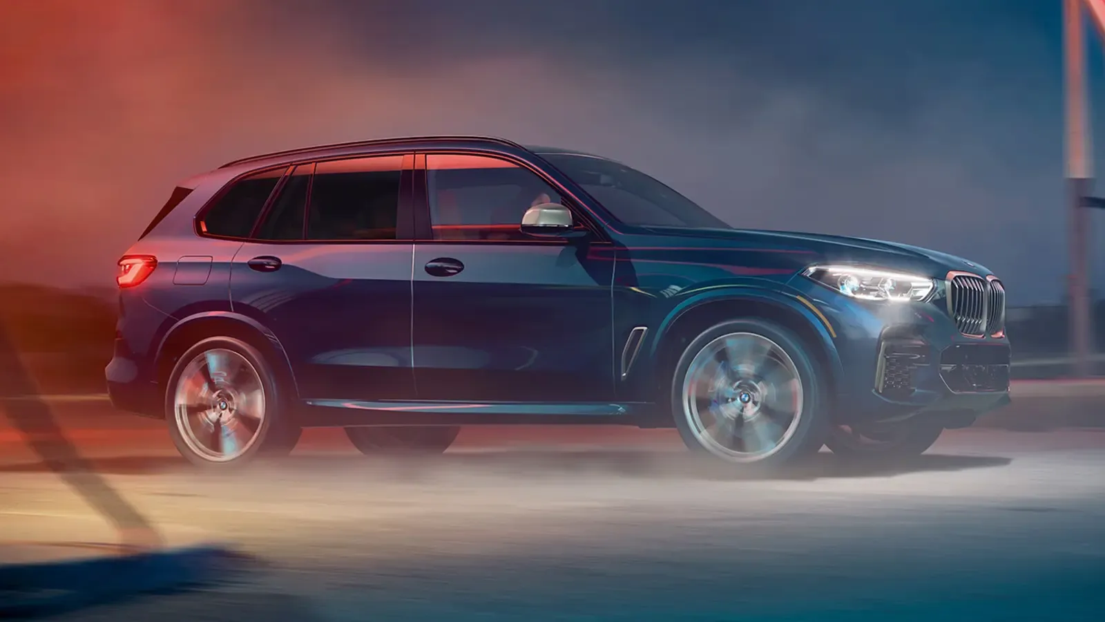 DRAMATIC SETTING OF THE BMW X5