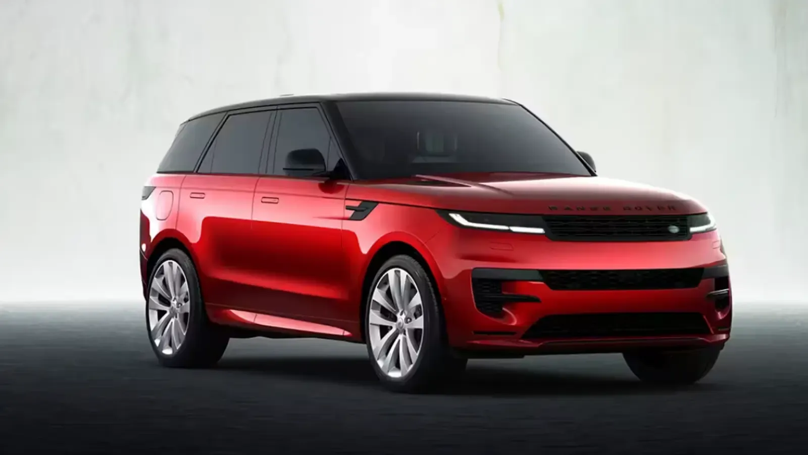 RANGE ROVER WITH DEEP CONTRAST BACKGROUND