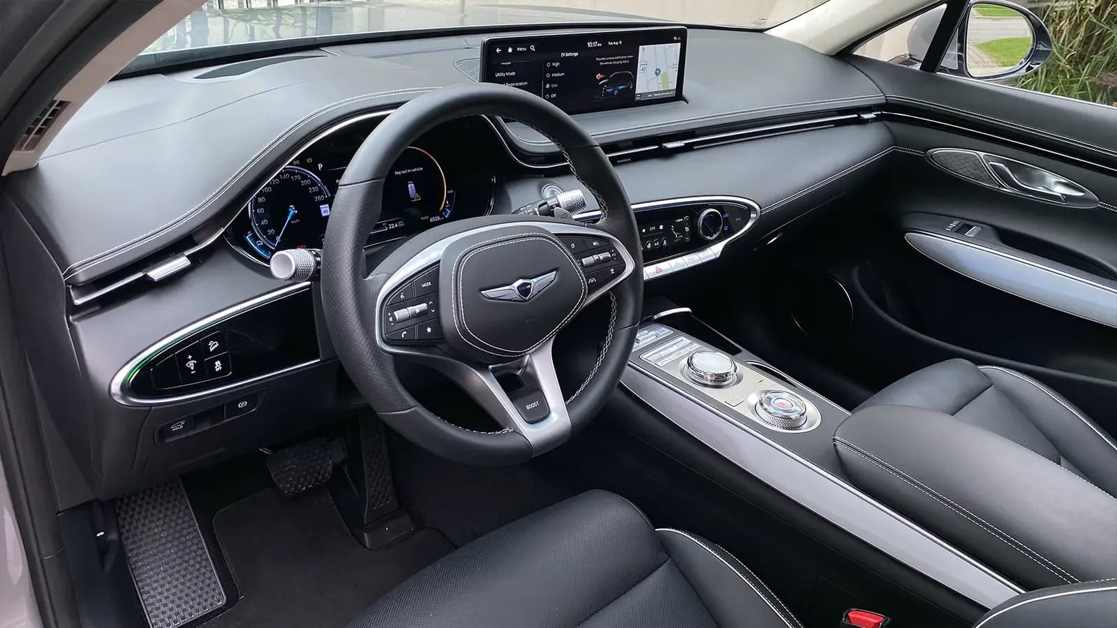 Genesis E-GV70 interior
