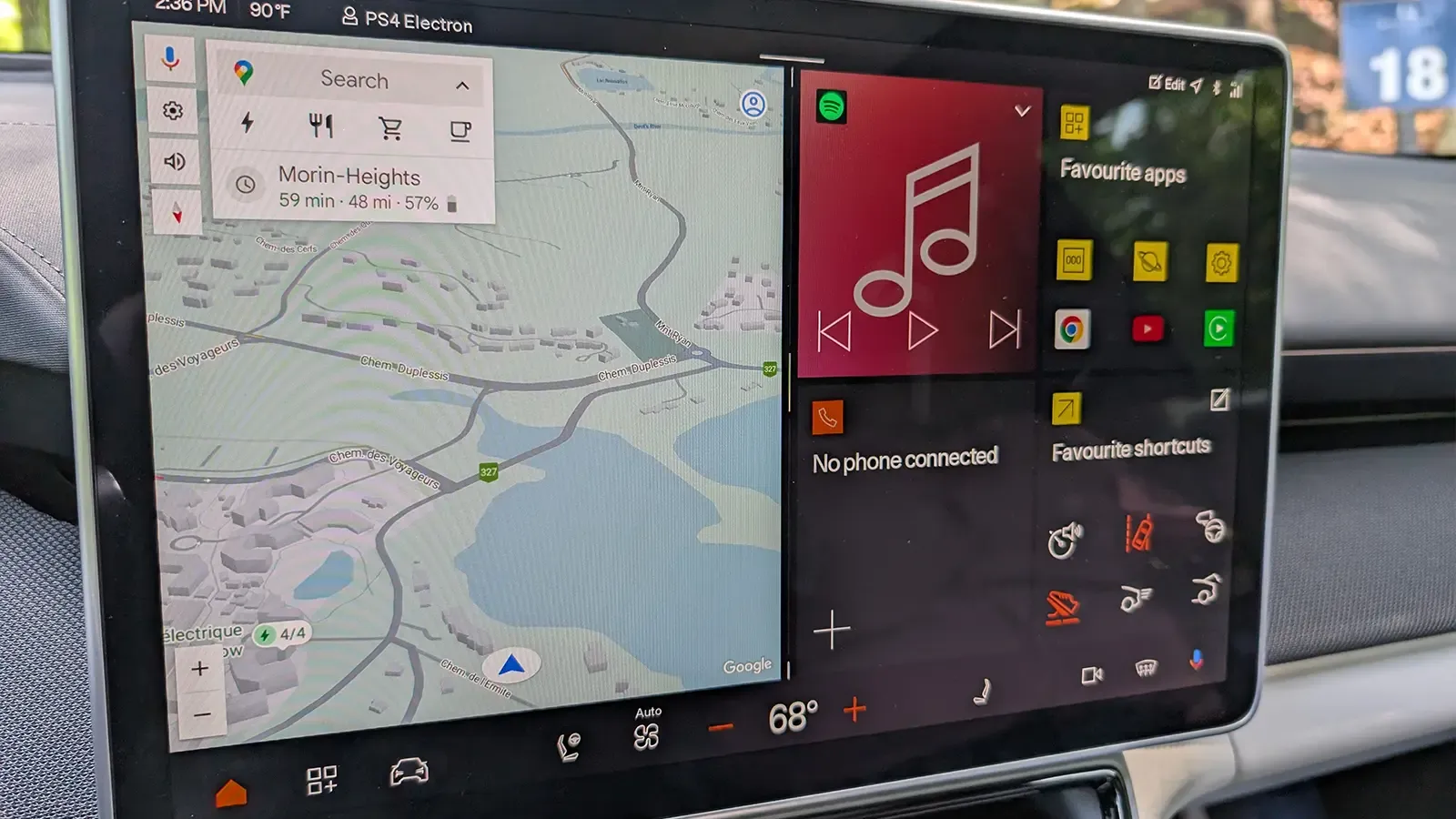 A silver 2025 Polestar 4 drivers HUD 2