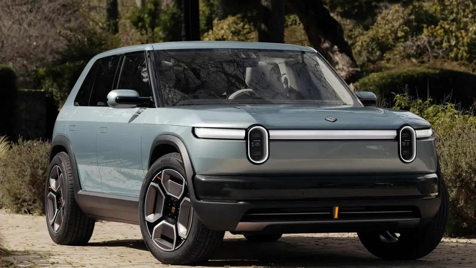 A silver Rivian R3 