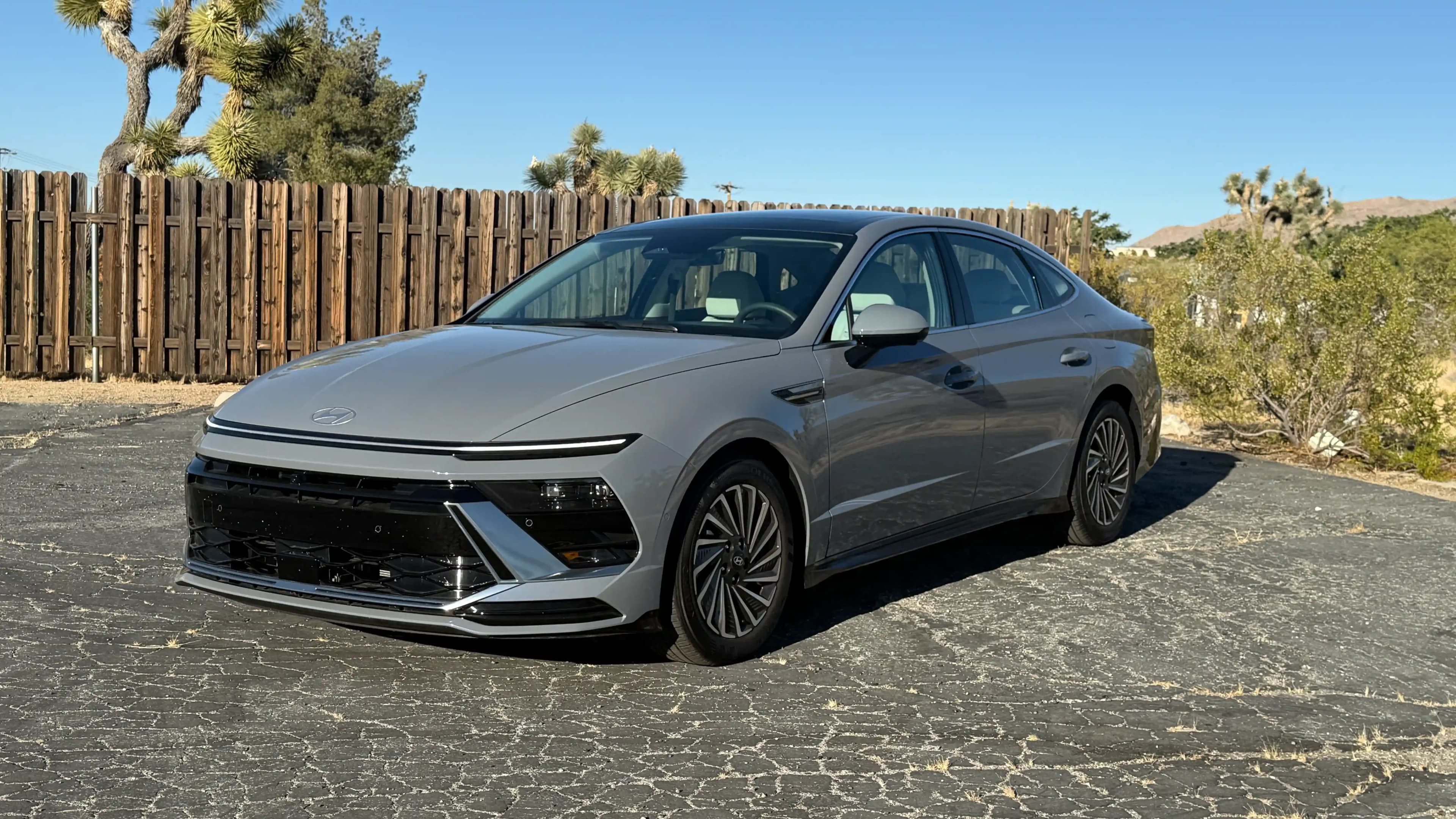 Angled front profile of a grey Hyundai Sonata Hybrid