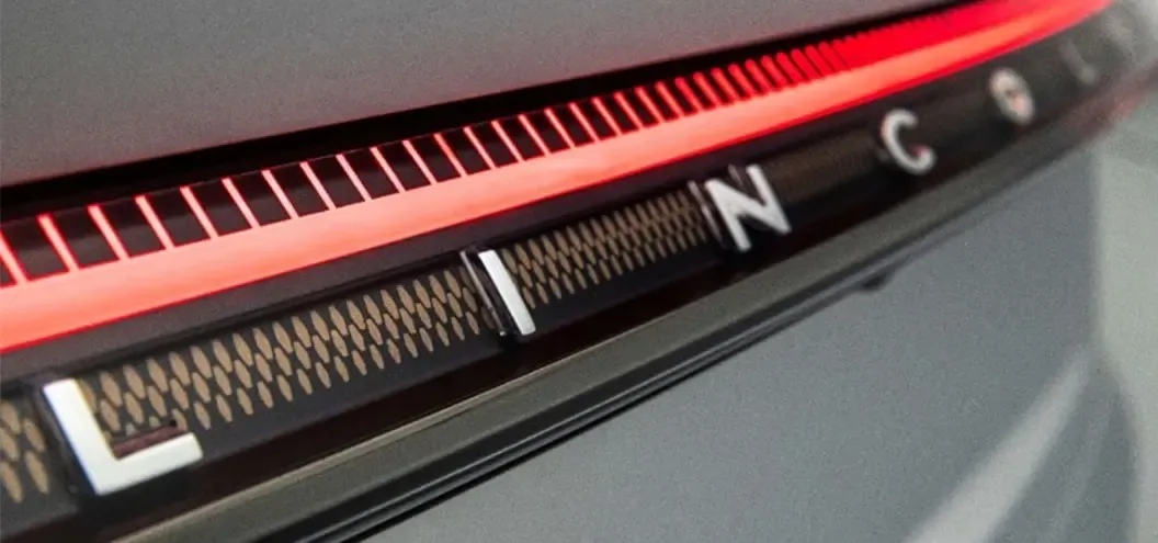 lincoln ev tail lights