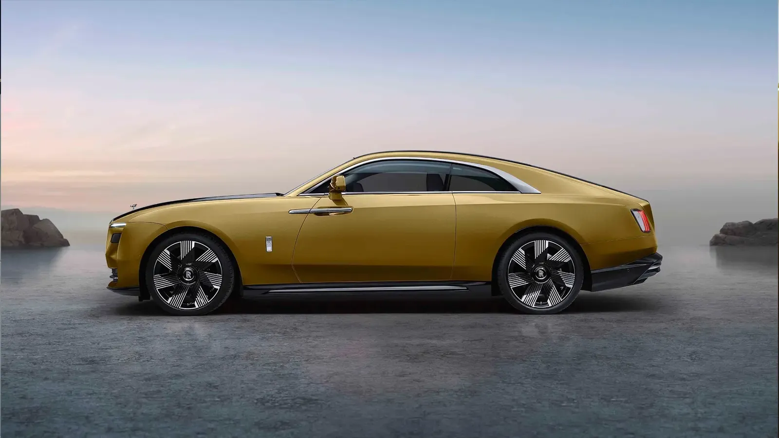 Side view of Rolls-Royce Spectre