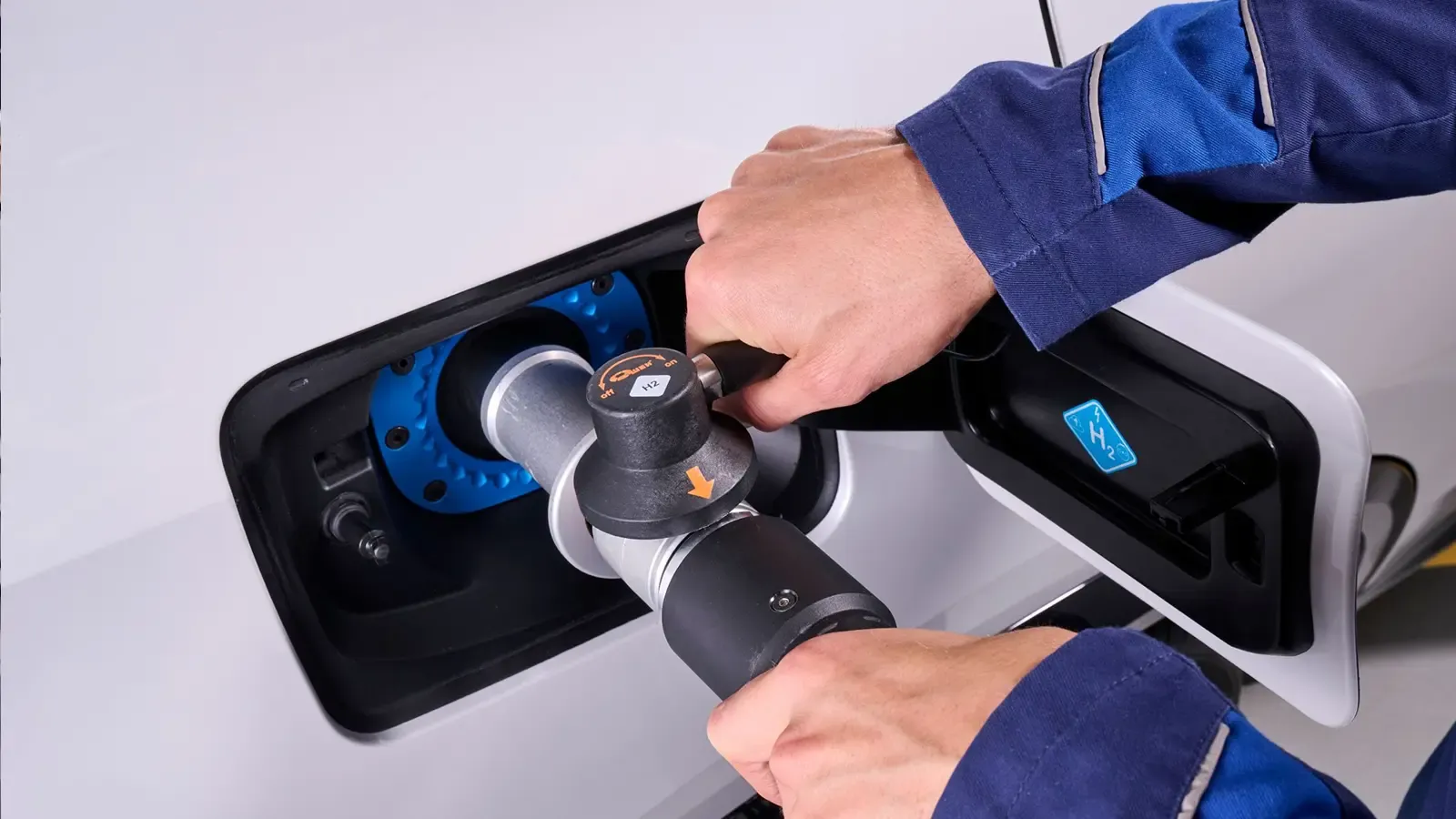 Filling a hydrogen tank