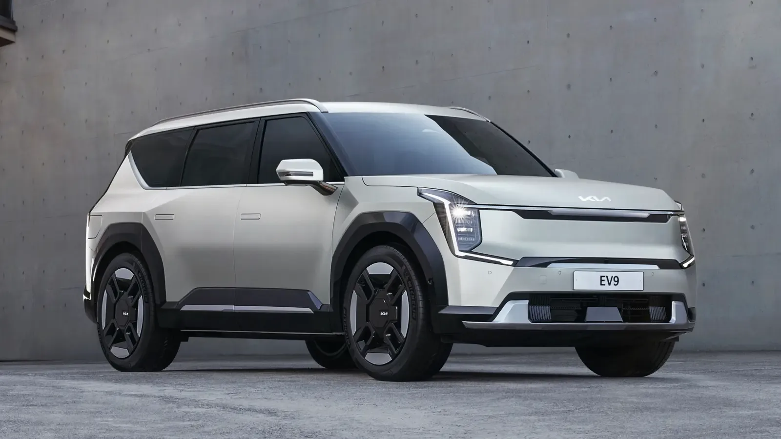 Kia EV9 Light white model
