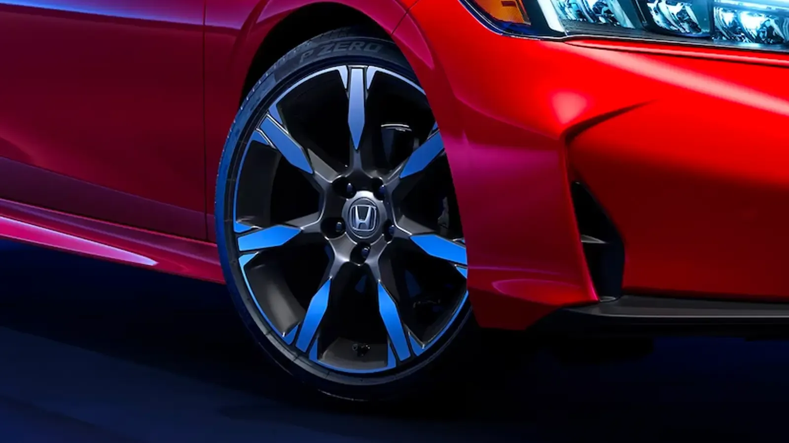Close up of 2025 Honda Civic Hybrid wheel