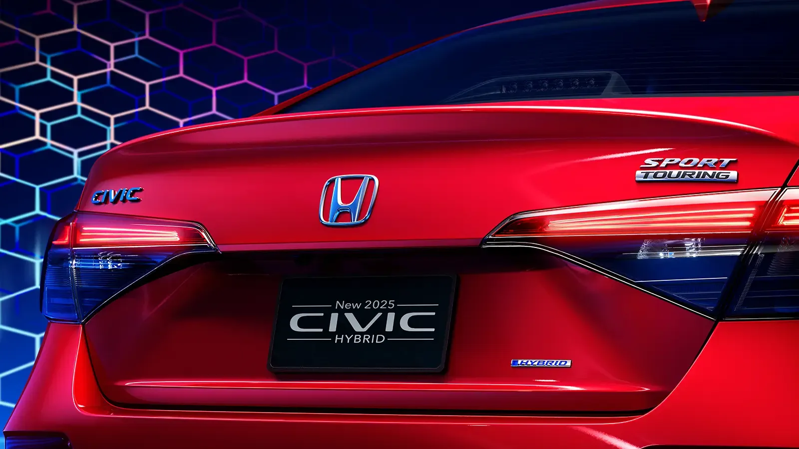 Close up of 2025 Honda Civic Hybrid trunk