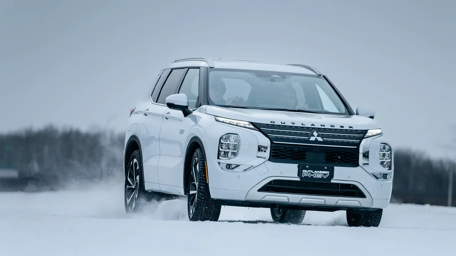 Mitsubishi Outlander PHEV driving in the snow