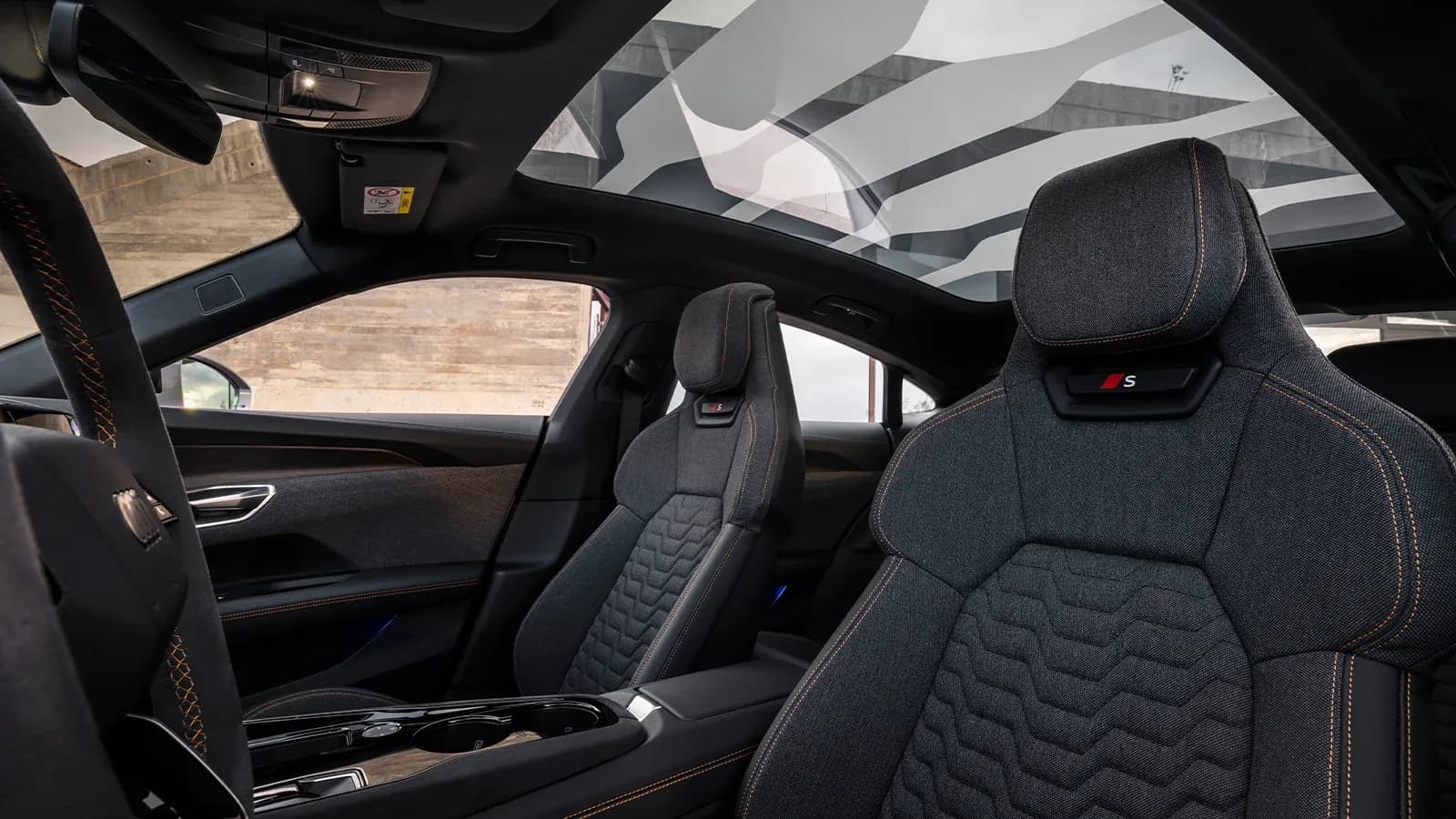 front seats of the Audi e-tron GT