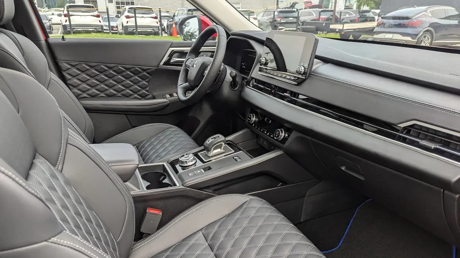 front interior of Mitsubishi Outlander Plug-in Hybrid