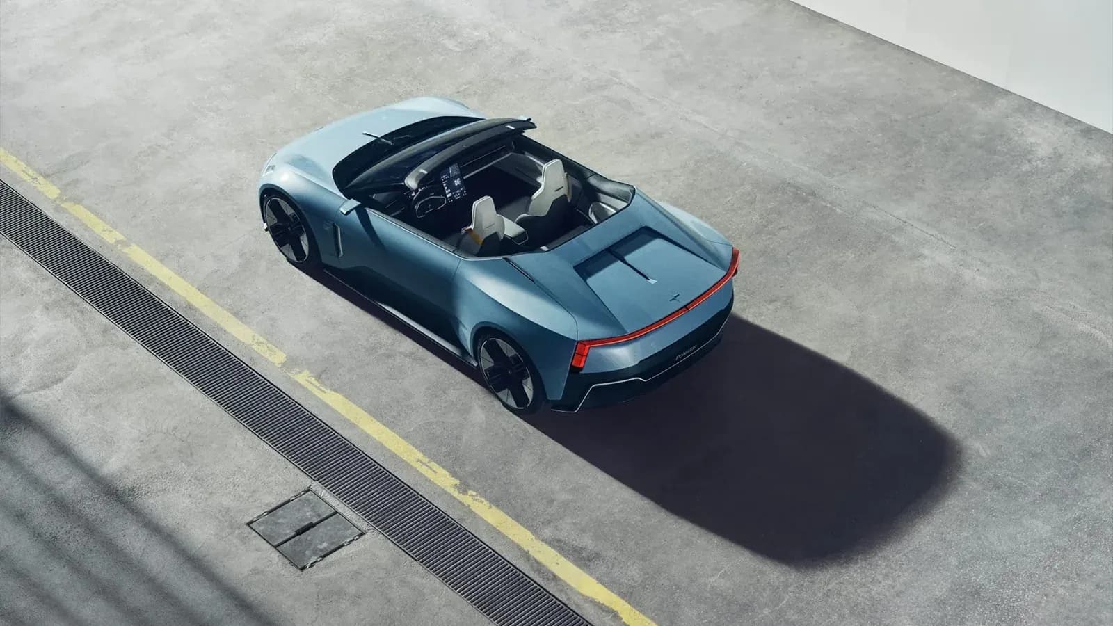 blue Polestar 6