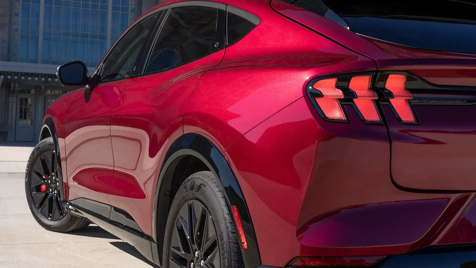 2025 Mustang Mach-E Premium Sport