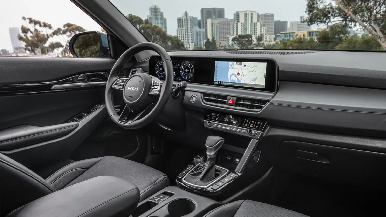 A 2025 Kia Seltos drivers side interior