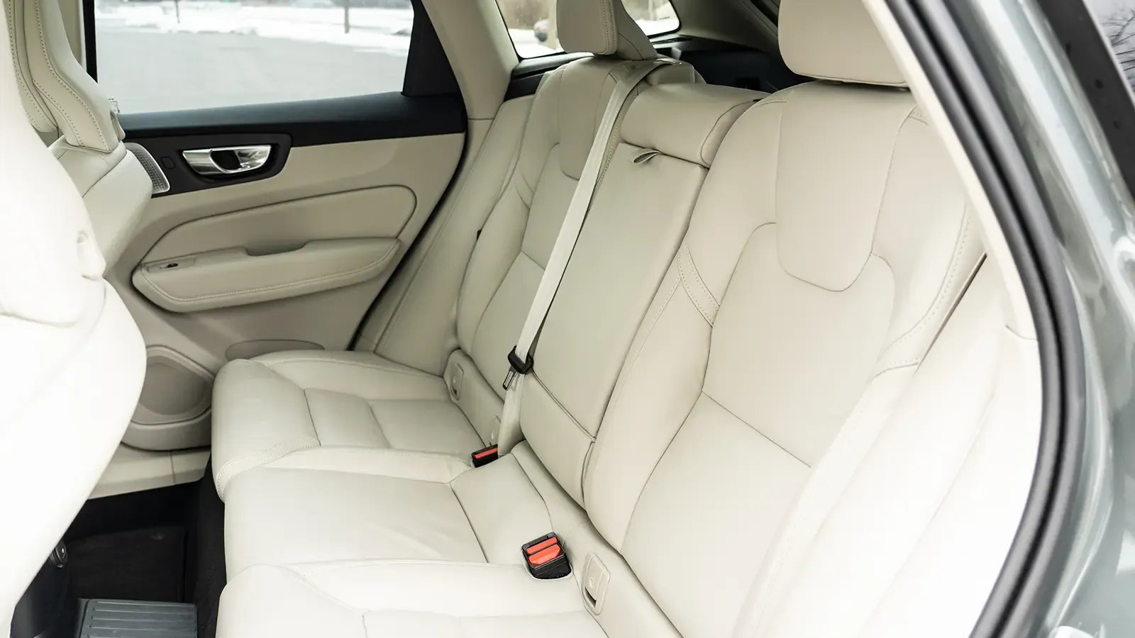 A 2026 Volvo XC60 T8 rear interior 2nd row side view