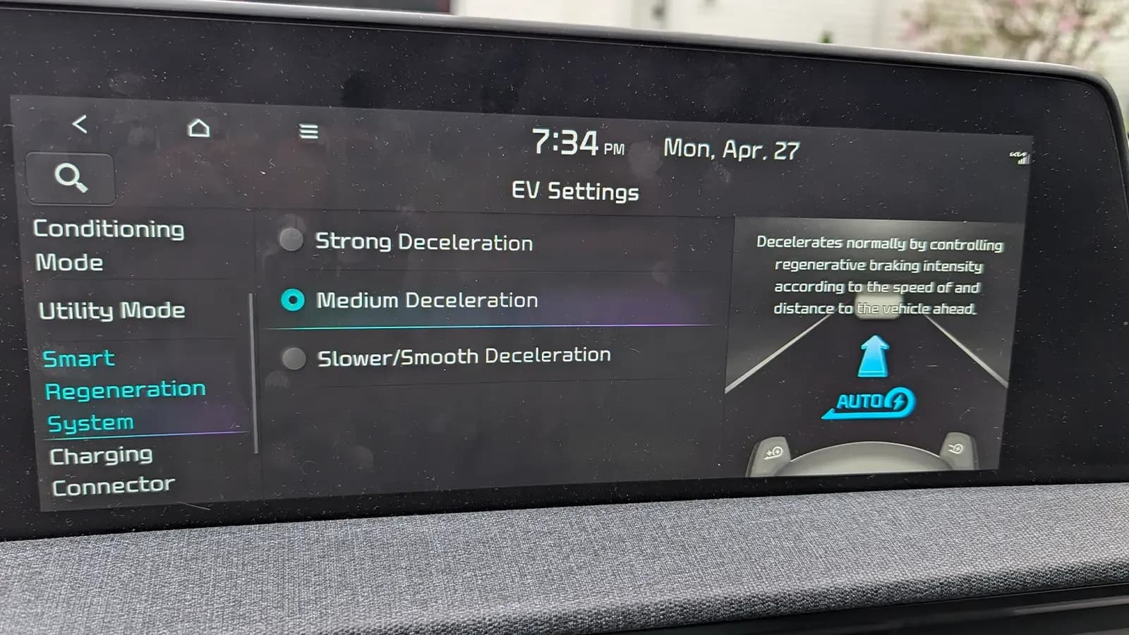EV driver HUD smart regeneration system